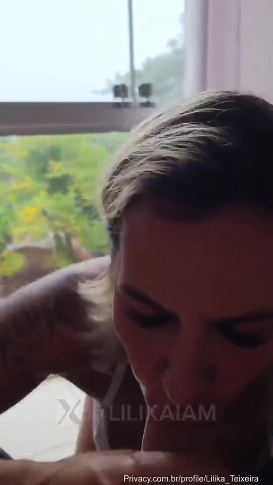 Coroa gostosa Lilika Teixeira mamando dotado sacana